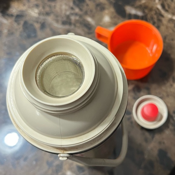 1980s Dunkin Donuts Thermos - Picture 6 of 7